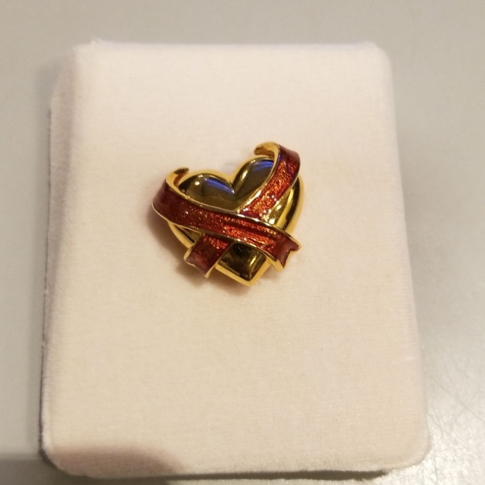 Breast cancer awareness pin